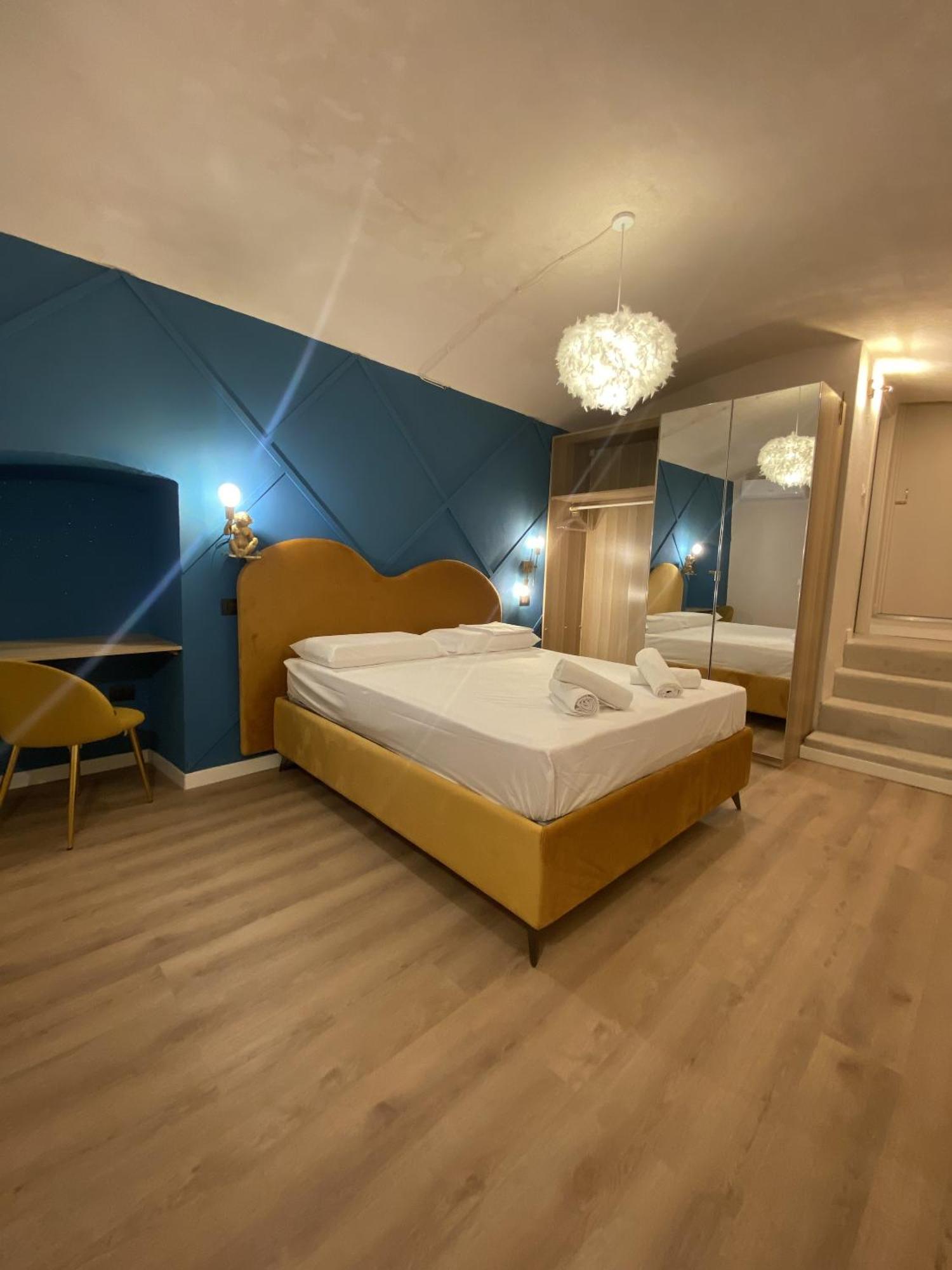 Quiet And Stylish - Bari City Center, Minutes To Station Zewnętrze zdjęcie